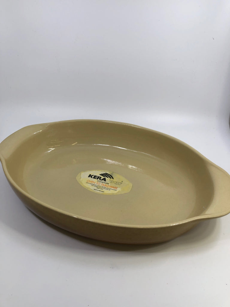 KERAFOUR OVAL STONEWARE W/ORANGE GRADIENT.