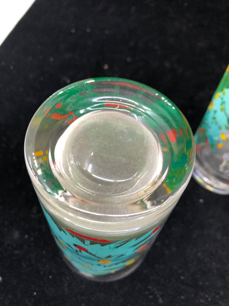 4 VTG CHRISTMAS TREE GLASSES.