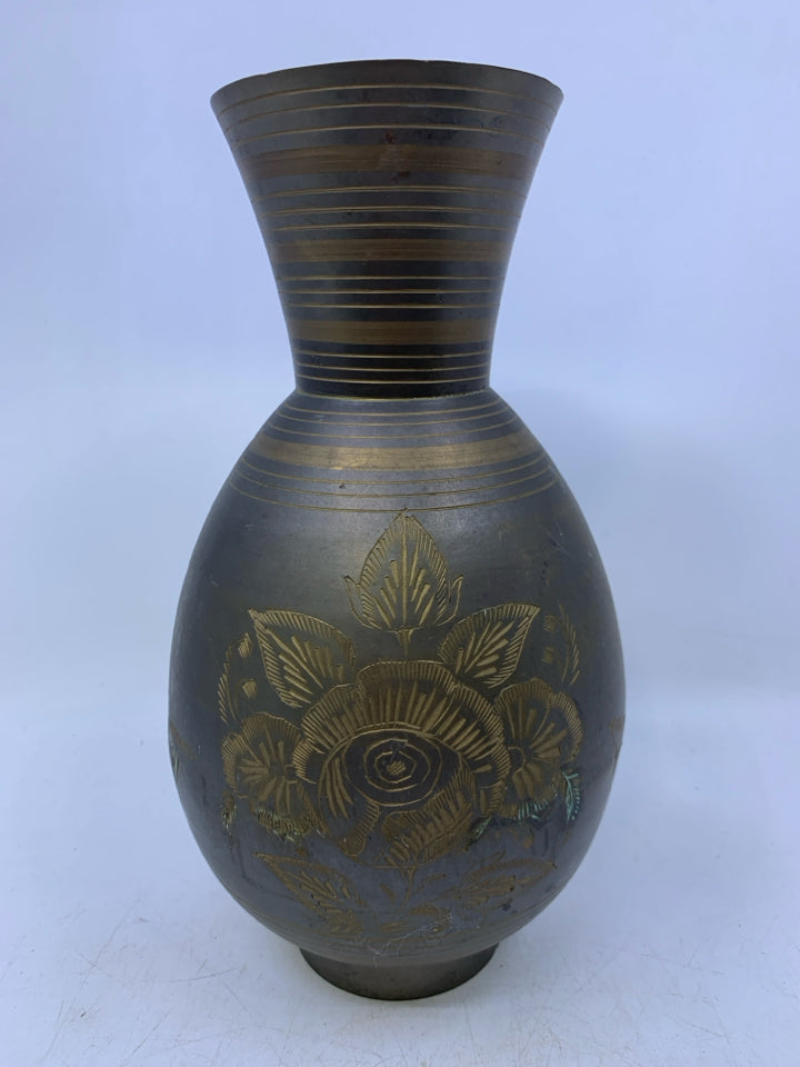 UN POLISHED FOOTED BRASS VASE W/ FLORAL ETCHING.