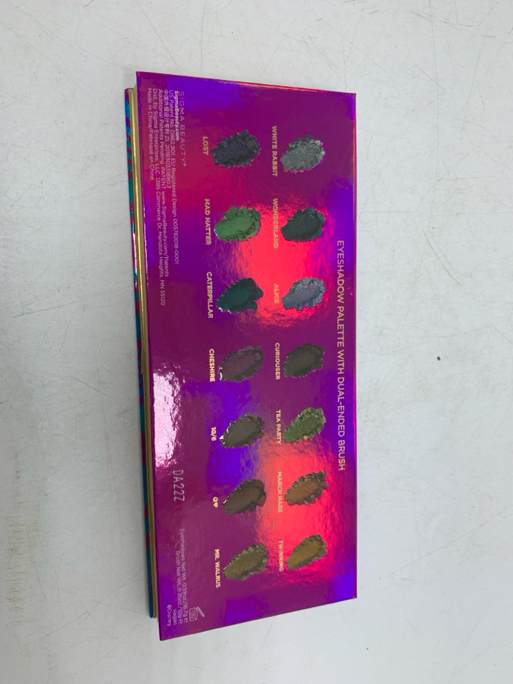Special Edition Sigma Beauty Disney Alice in Wonderland Eyeshadow Palette