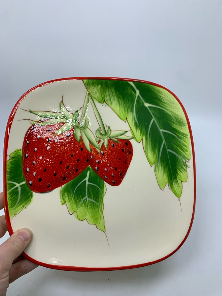 4 SQUARE STRAWBERRY PRINTED PLATES.