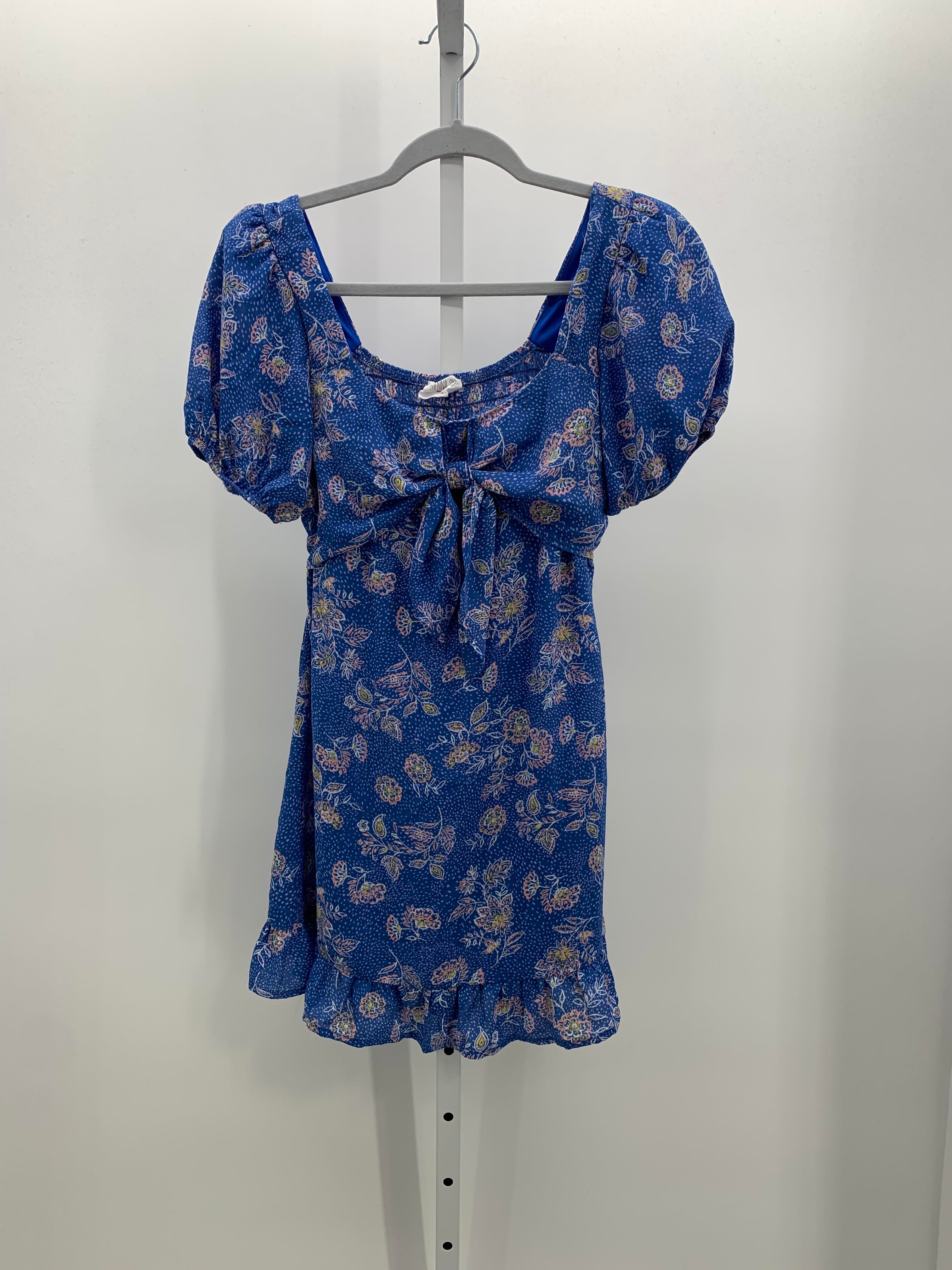 Size X Small Juniors Short Sleeve Dress