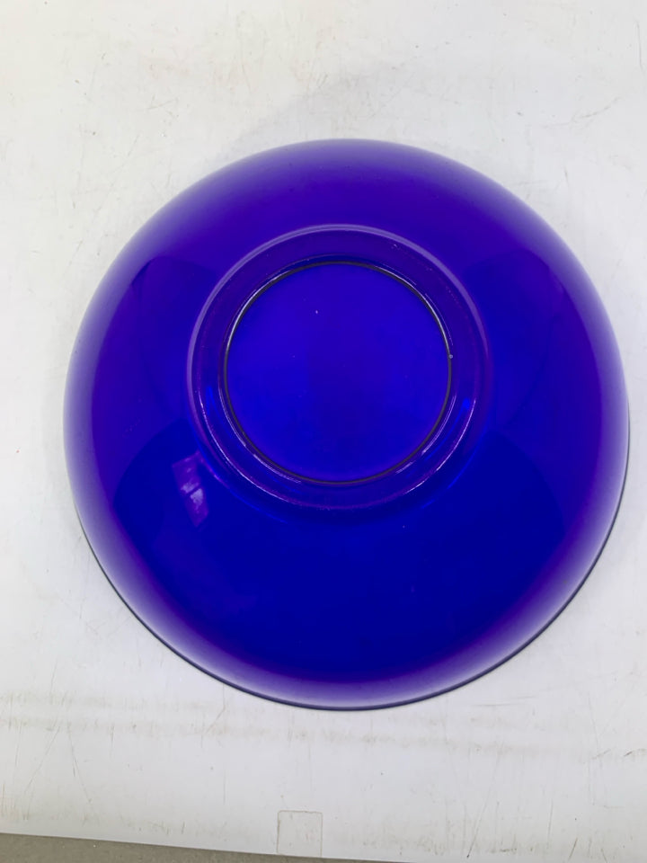 GLASS MIXING BOWL.