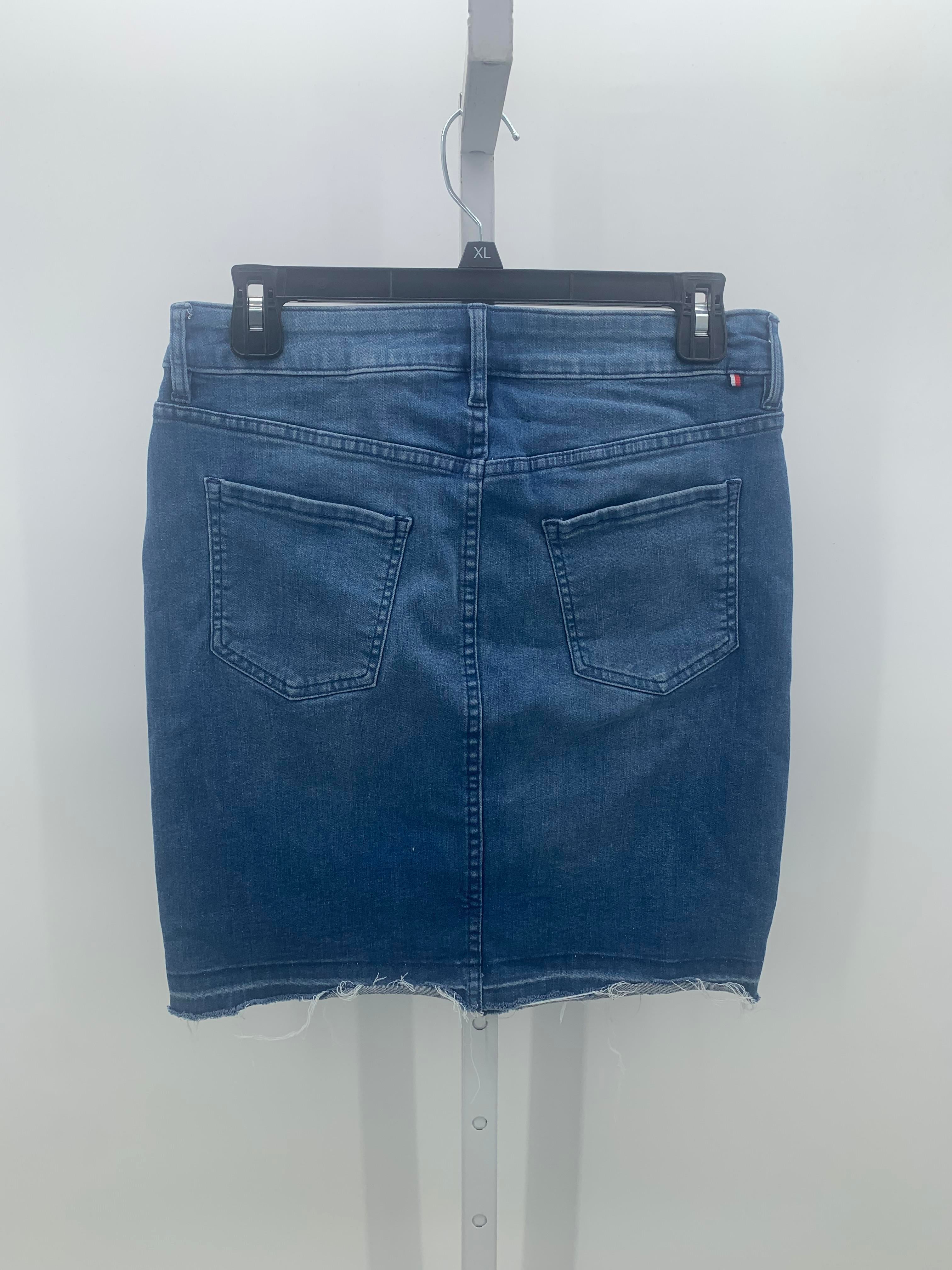 Tommy Hilfiger Size 4 Misses Skirt