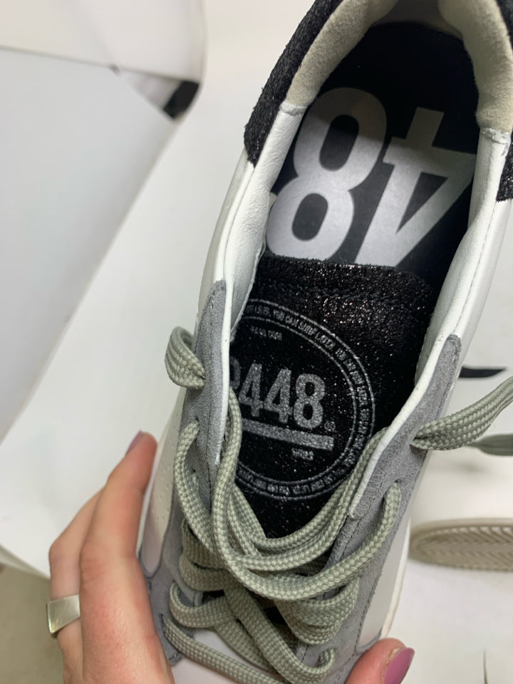 L Shoe Size 8 - 8.5 Ladies Athletic