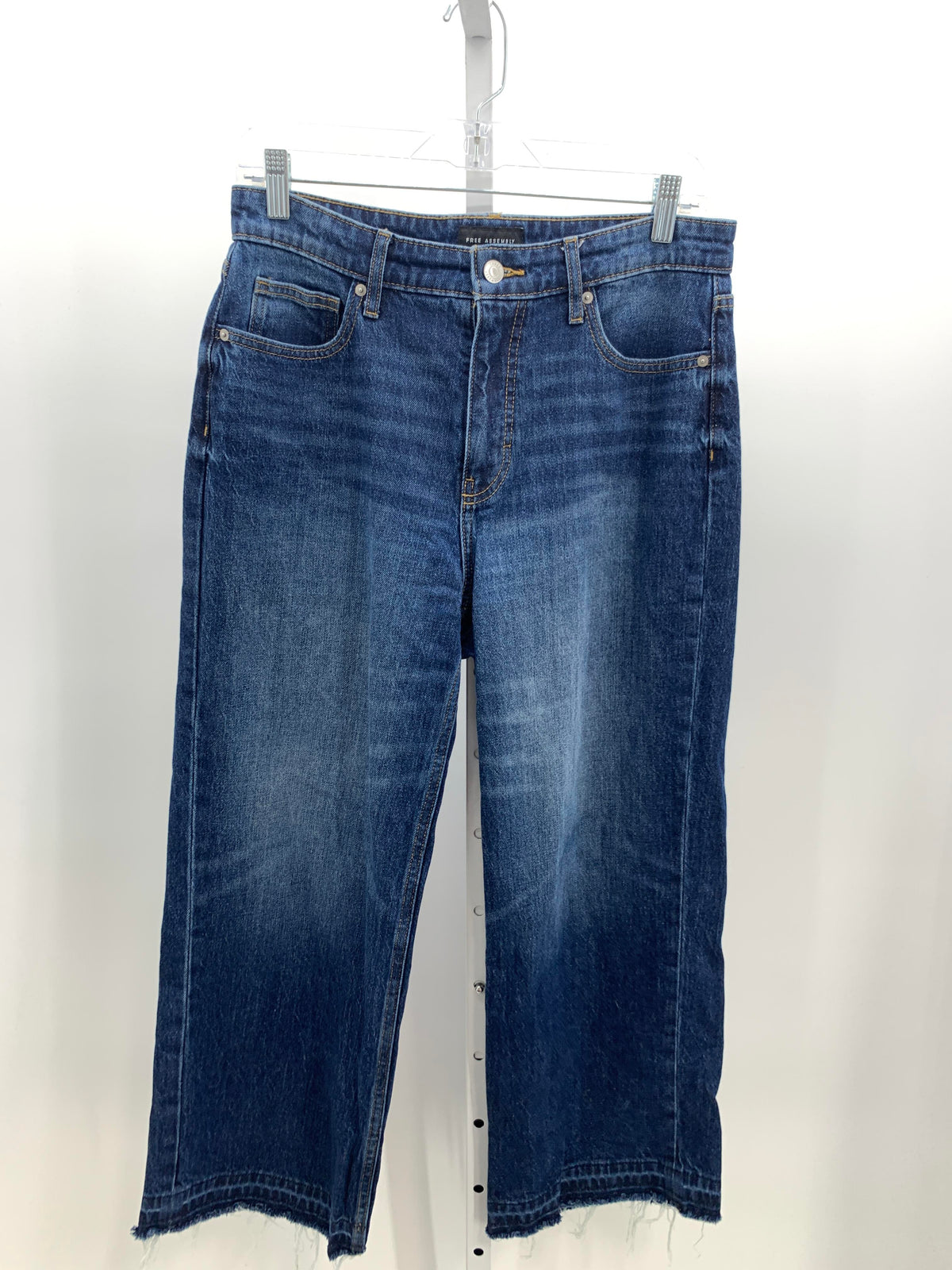 Free Assembly Size 6 Misses Jeans