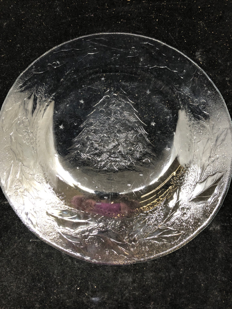 GLASS CHRISTMAS TREE PLATTER.