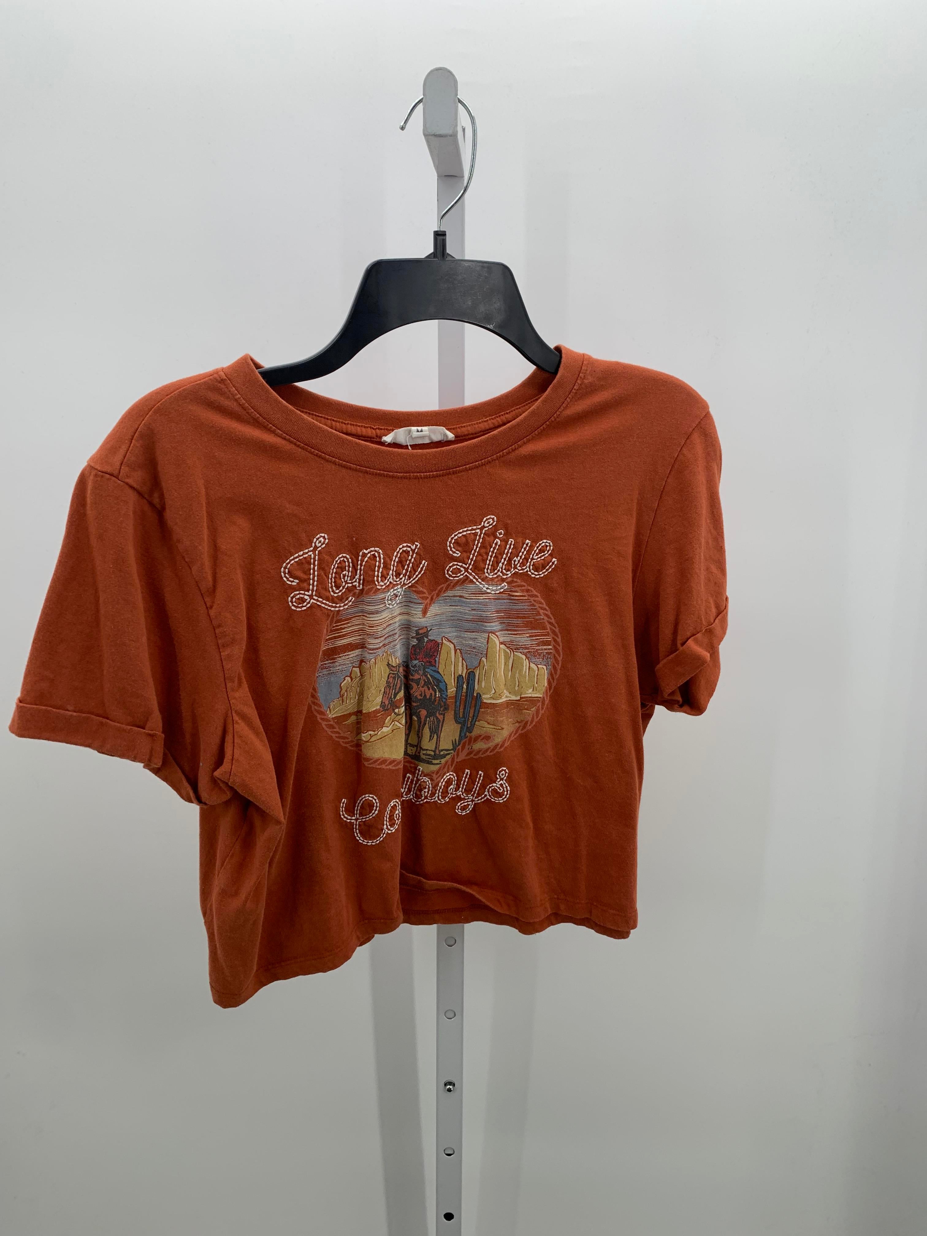 Size Medium Juniors Short Sleeve Shirt