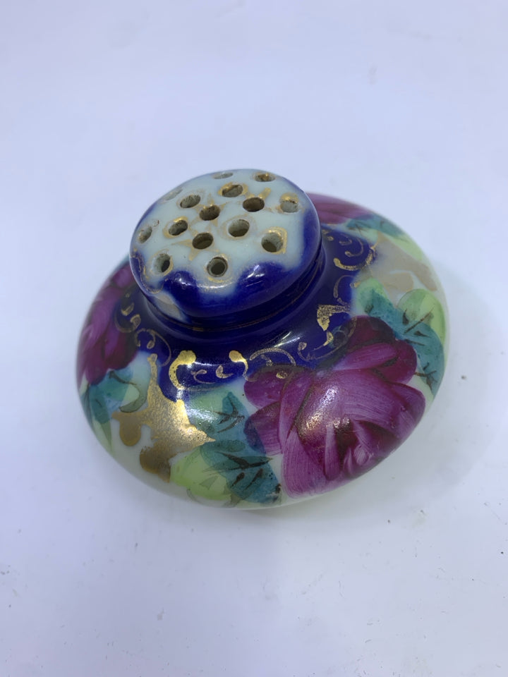 VTG PURPLE FLOWER PAINTED HAIRPIN HOLDER.