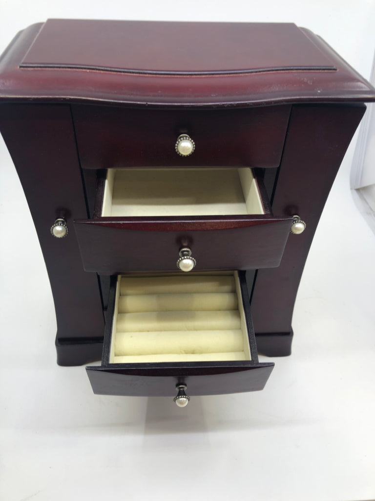 CHERRY WOOD 5 DRAWER JEWLERY BOX.