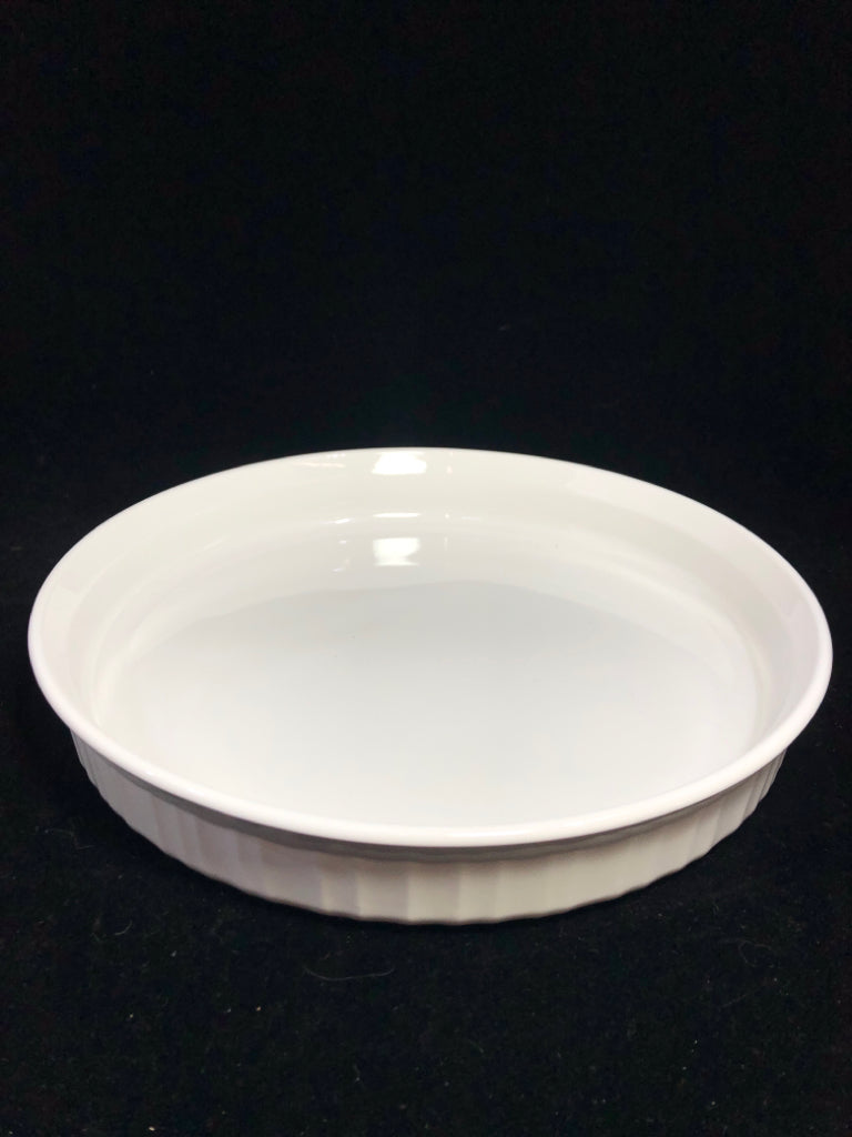 WHITE QUICHE/PIE DISH.