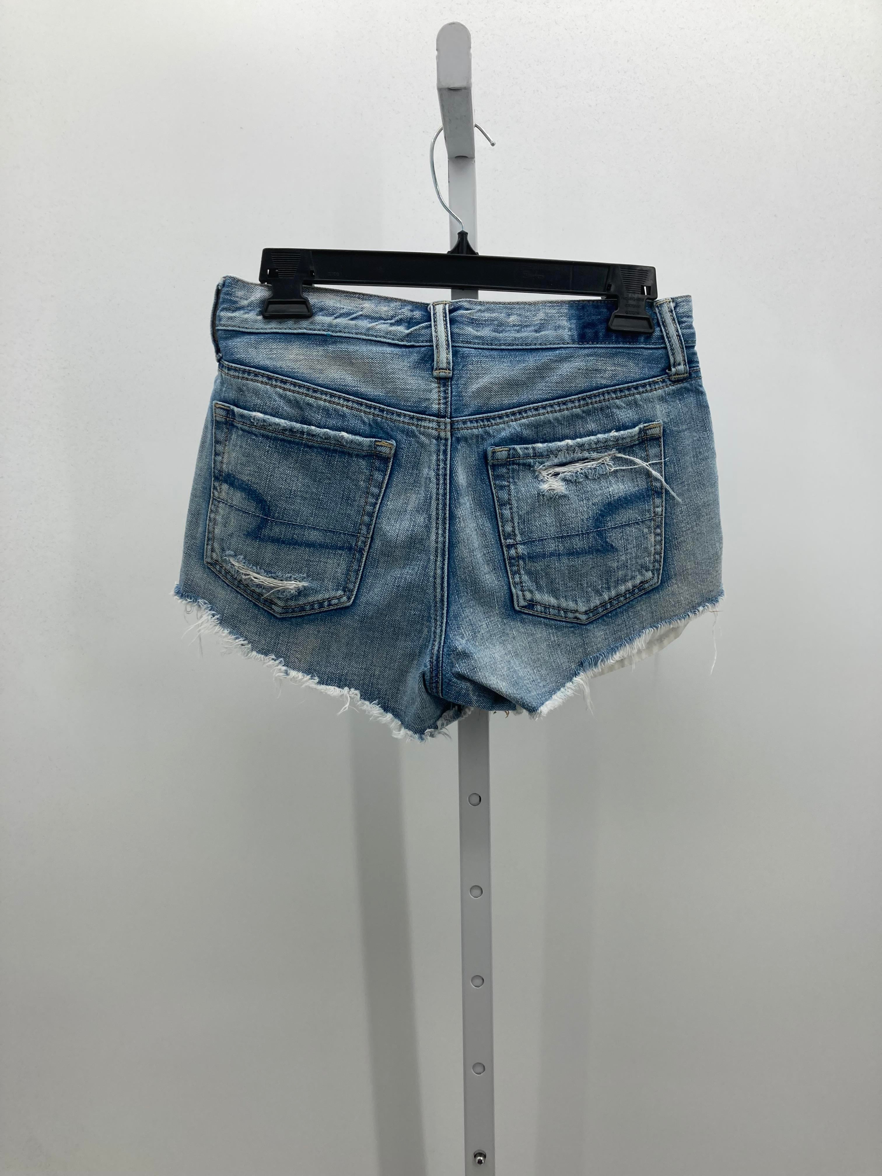American Eagle Size 2 Juniors Shorts