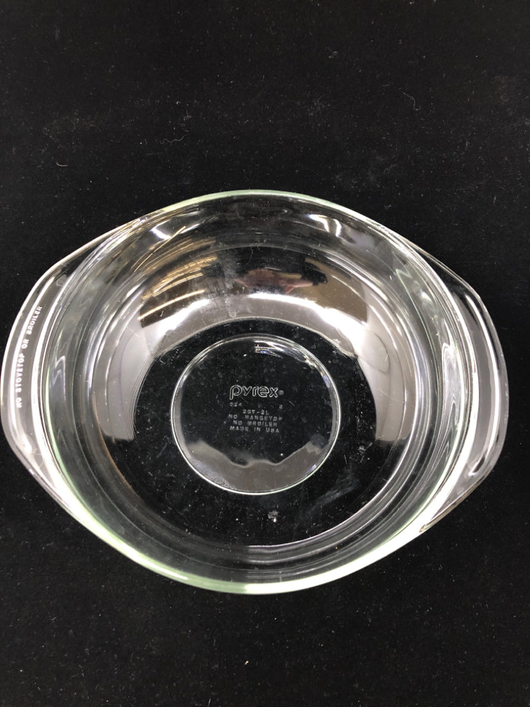 ROUND PYREX CLEAR GLASS MIXING BOWL W/HANDLES.