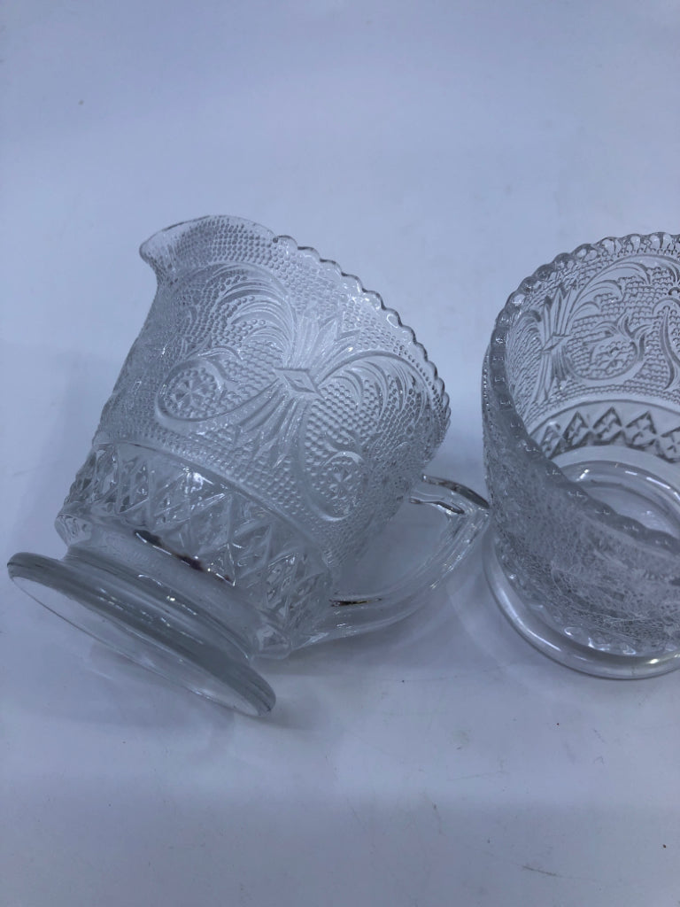 VTG TEXTURED GLASS SUGAR AND CREAMER.