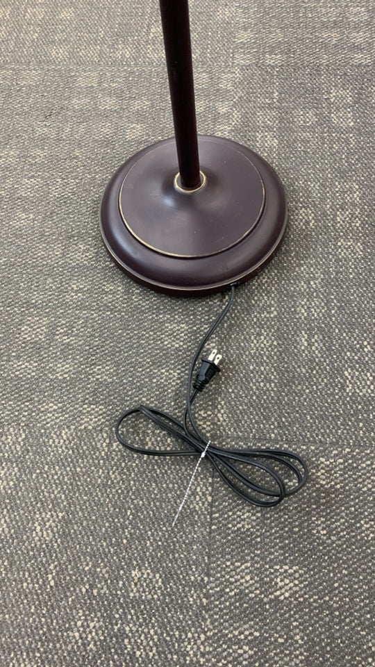BROWN METAL FLOOR LAMP W/TAN SHADE.