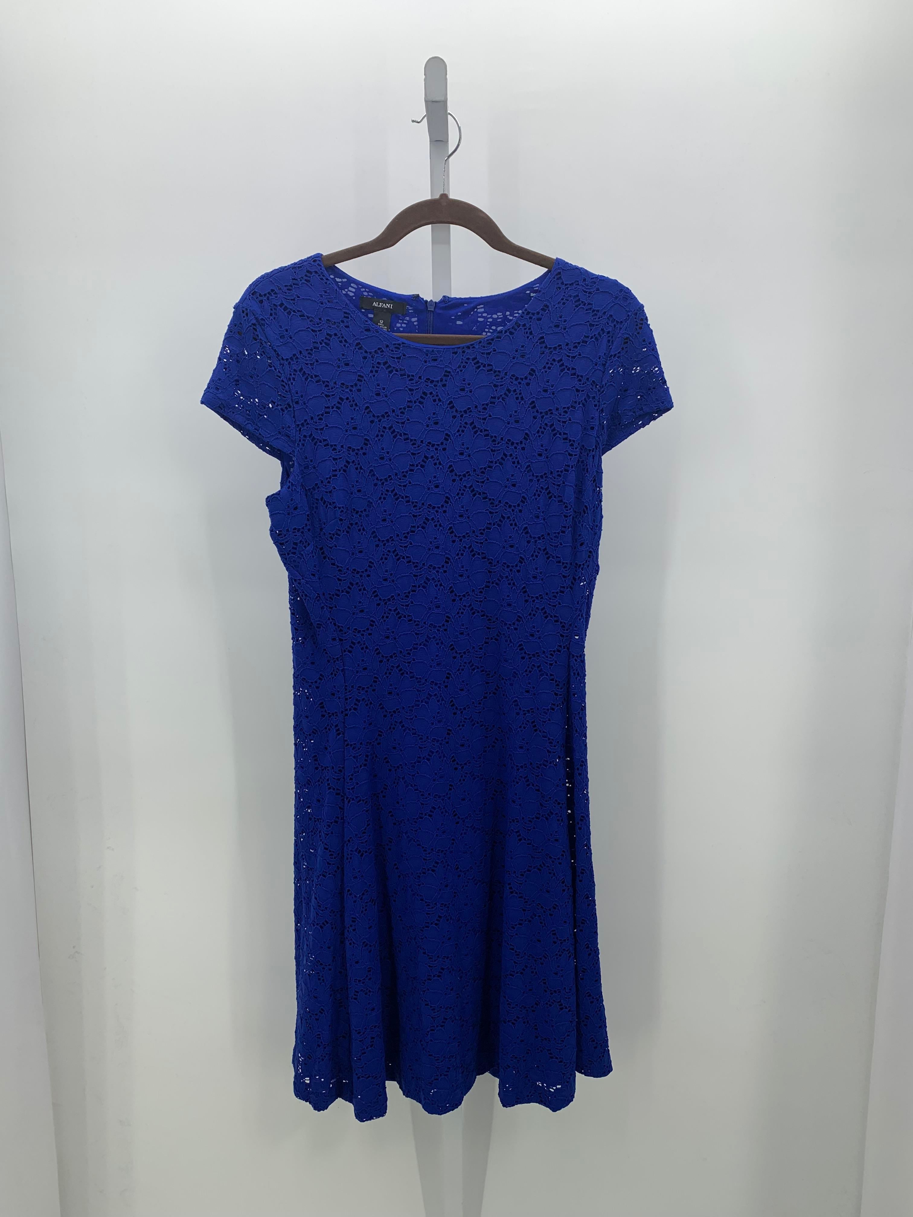 Alfani Size 12 Misses Short Sleeve Dress