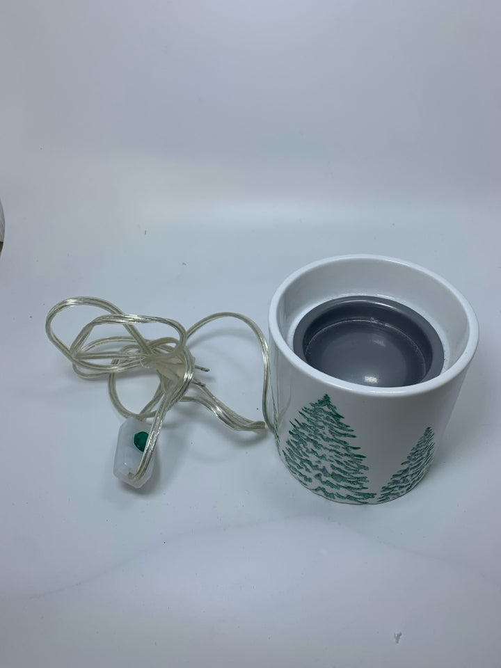WHITE CERAMIC TART WARMER W/ SPARKLE PINE TREES YANKEE CANDLE .