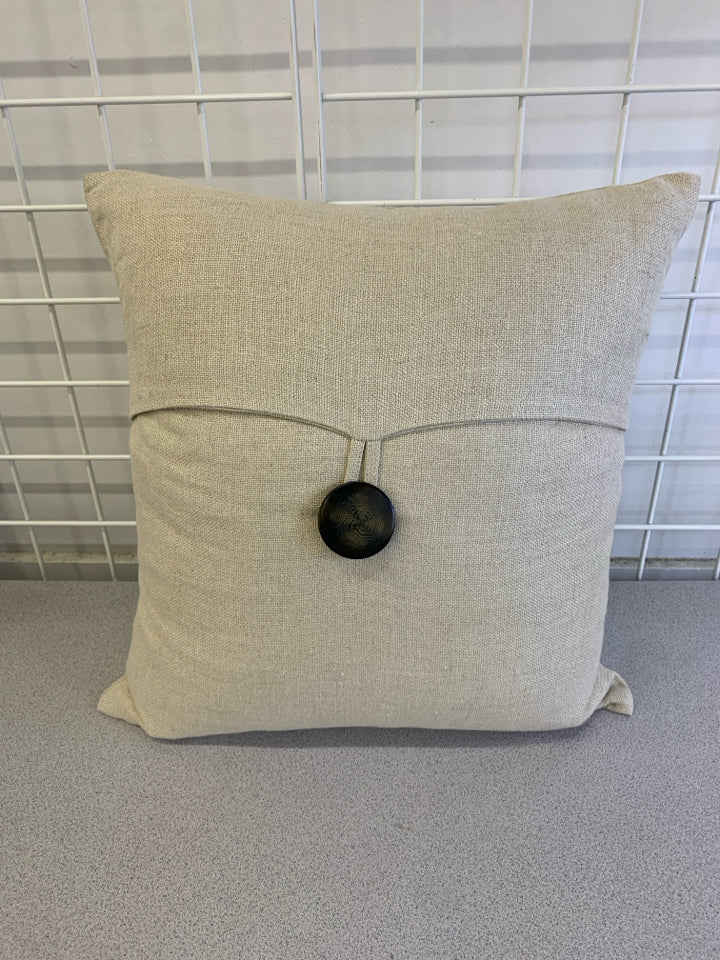 CANVAS PILLOW W/BUTTON.