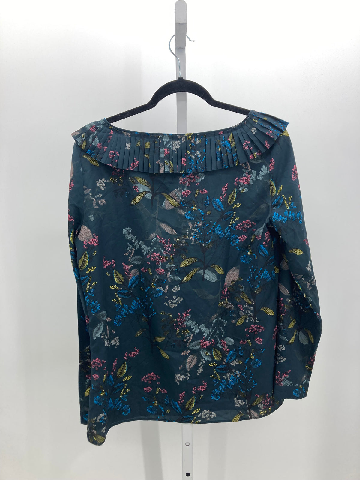 Banana Republic Size Medium Misses Long Sleeve Shirt