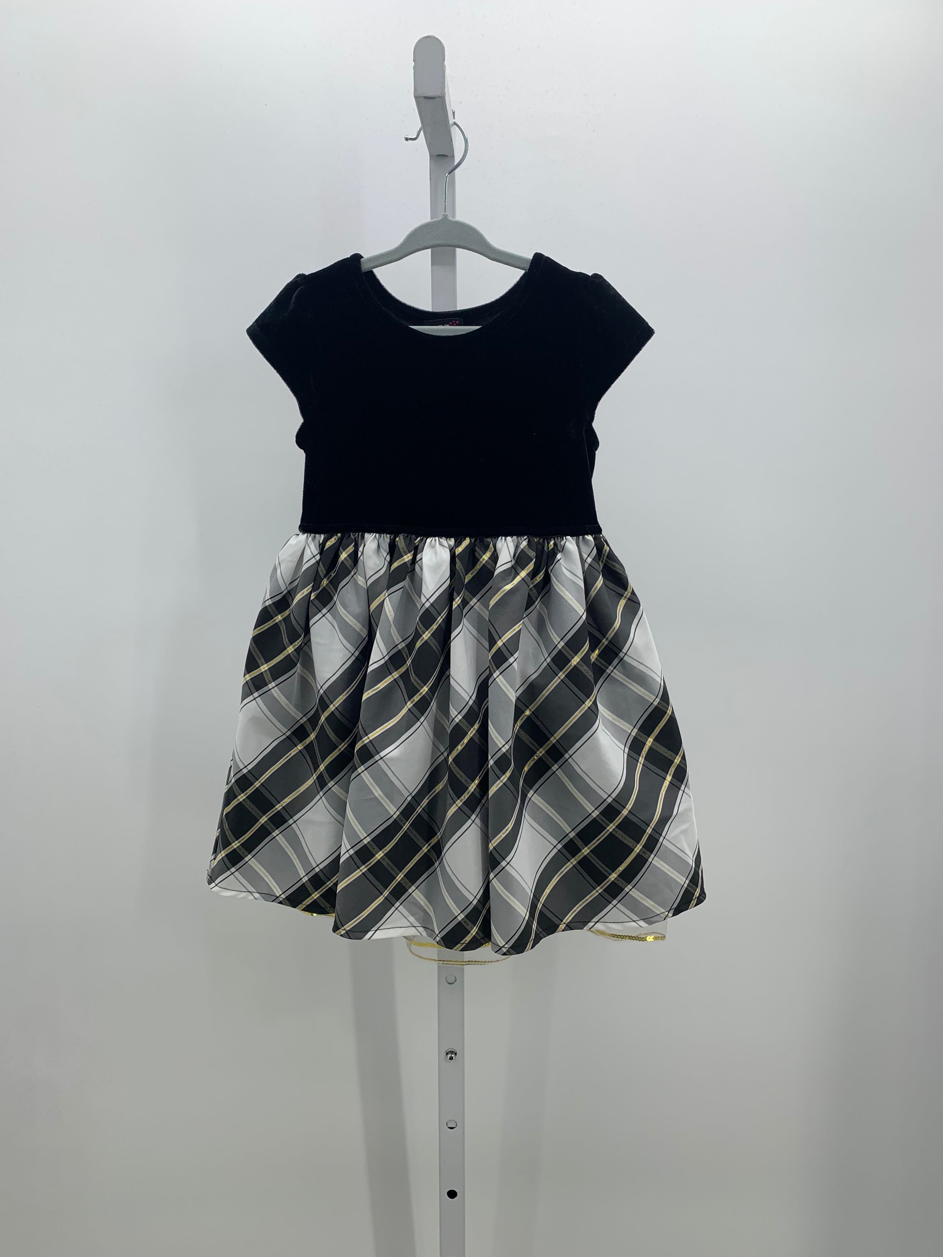 Size 4T Girls Short Sleeve Dress