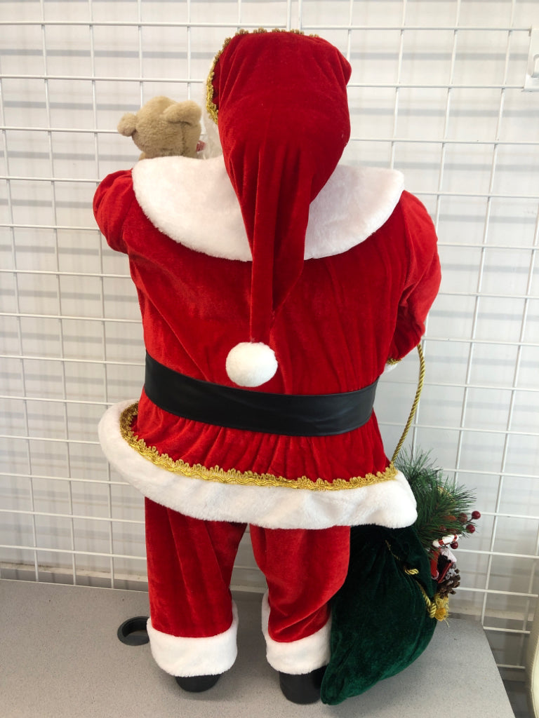 LG SANTA W/TEDDY BEAR AND SACK.