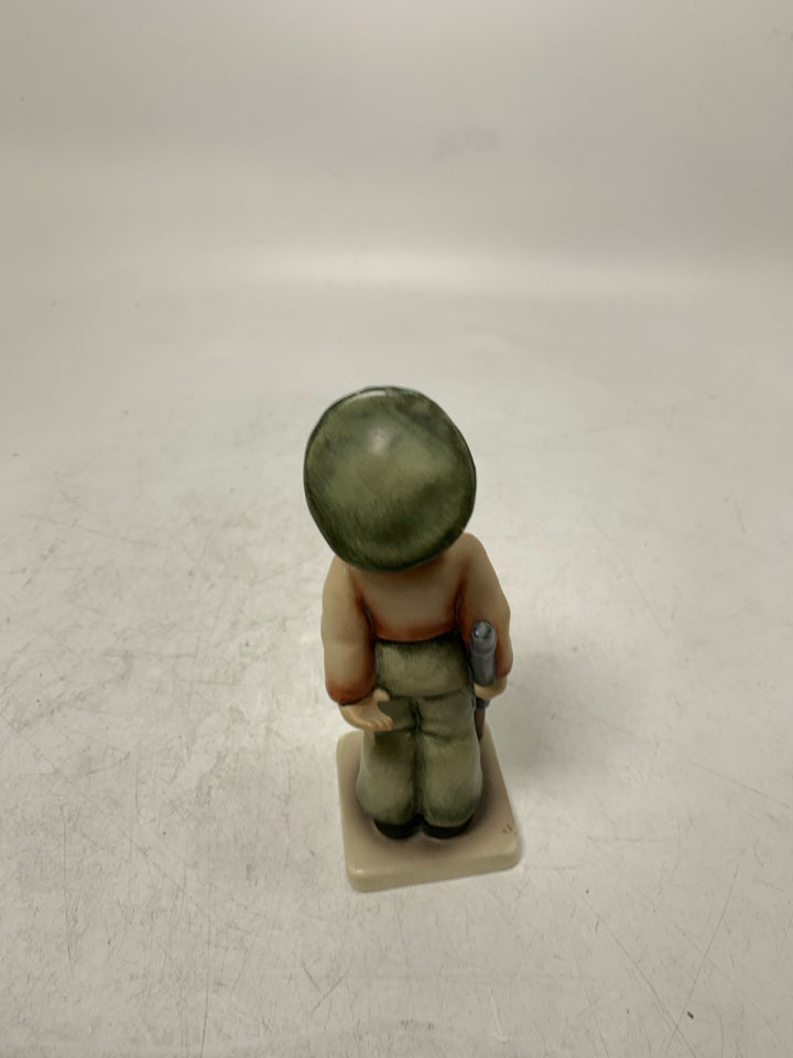 VTG HUMMEL "SOLIDER BOY" #332 FIGURINE.