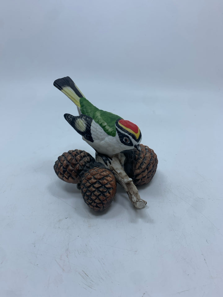 KINGLET BIRD FIGURINE.