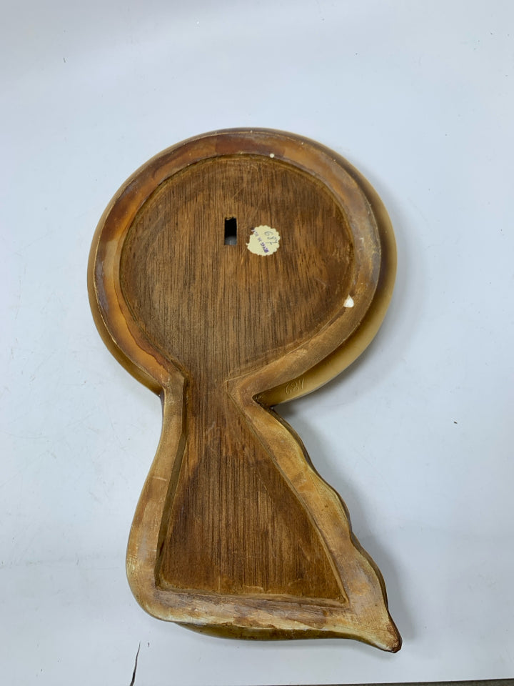 RESIN/WOOD MOTHER MARY HEAD WALL HANGING.