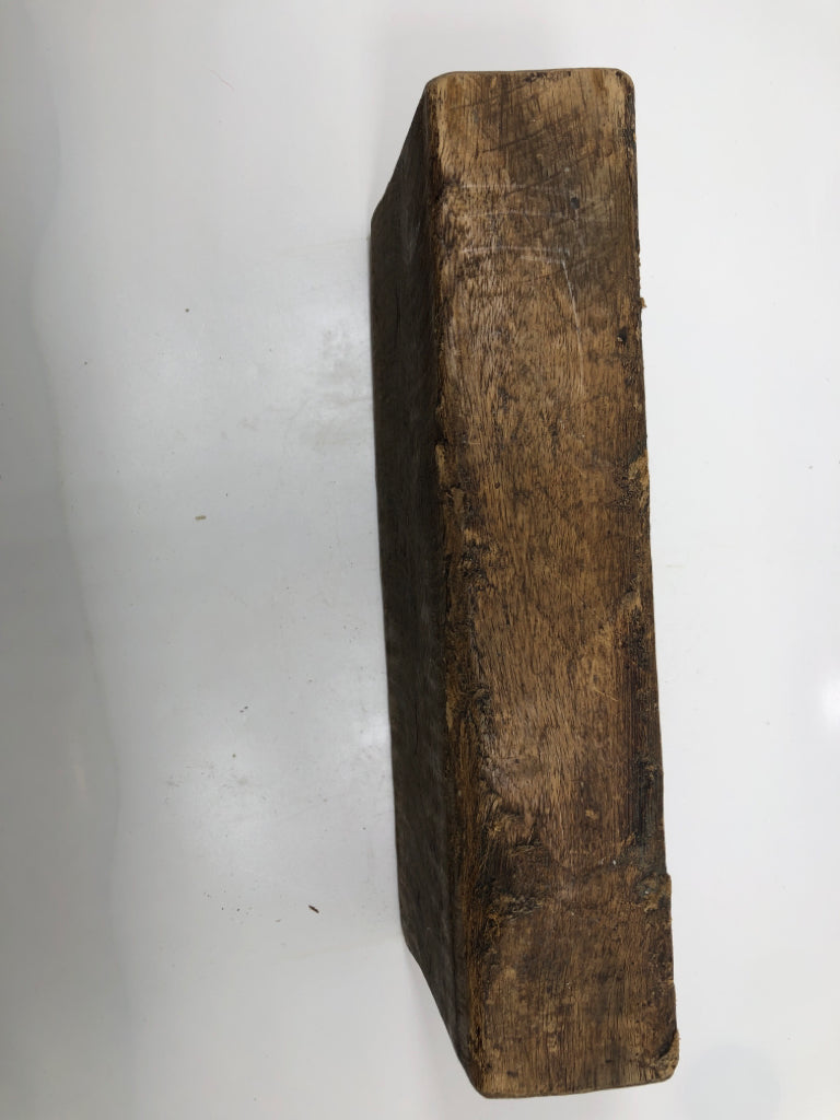 HEAVY WOOD 4-SLOT CANDLE MOLD HOLDER.