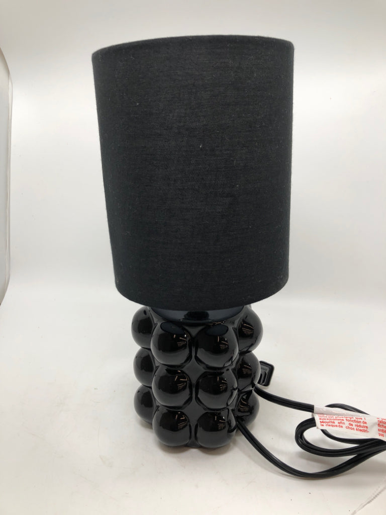 BLACK BUBBLE BASE LAMP W/BLACK SHADE.