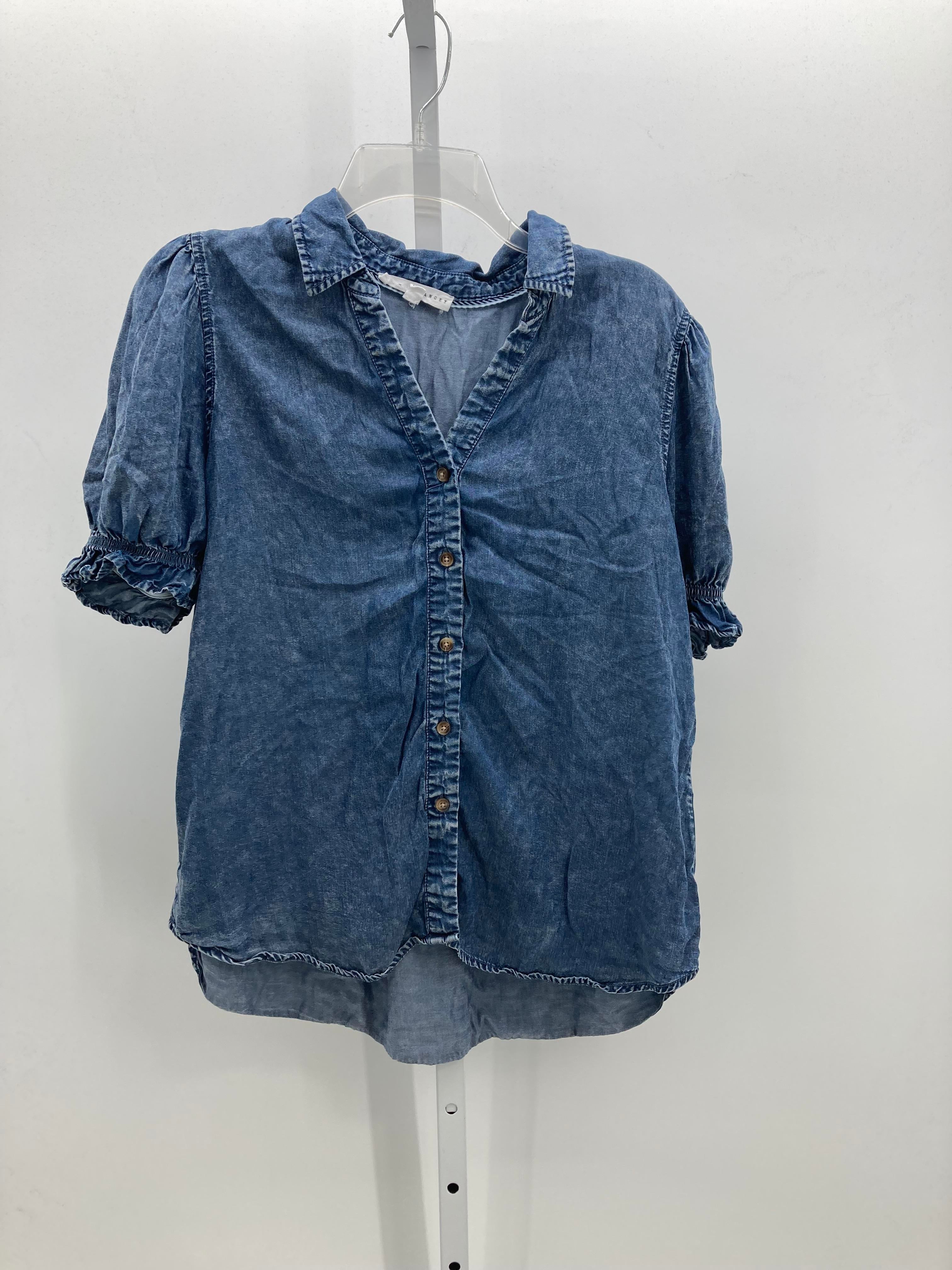 Jane + Delancey Size Medium Misses Short Sleeve Shirt