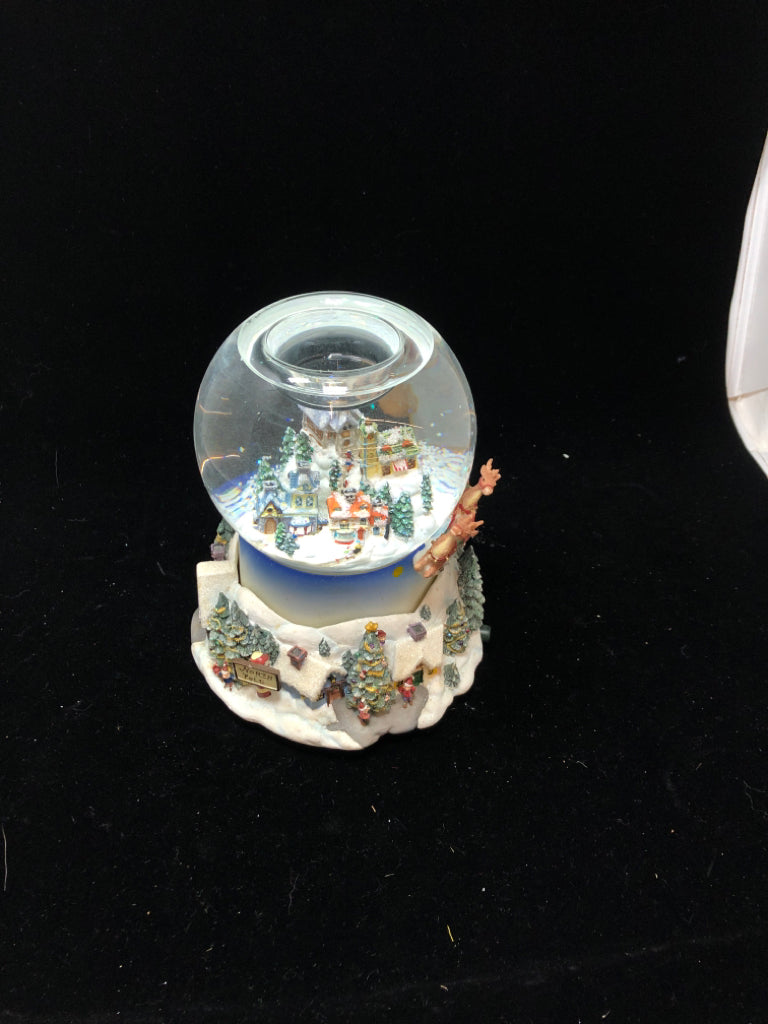 "OLDE WORLD VILLAGE"-PARTYLITE TEALIGHT SNOWGLOBE.