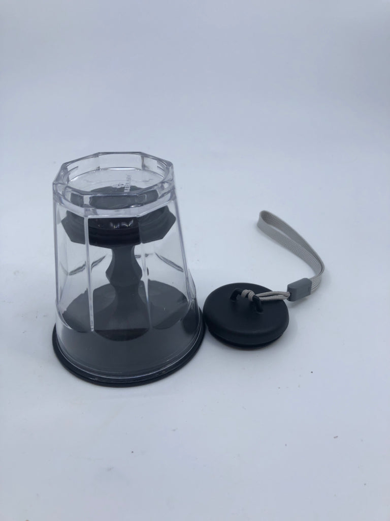 PLASTIC TRAVEL WINE GLASS.