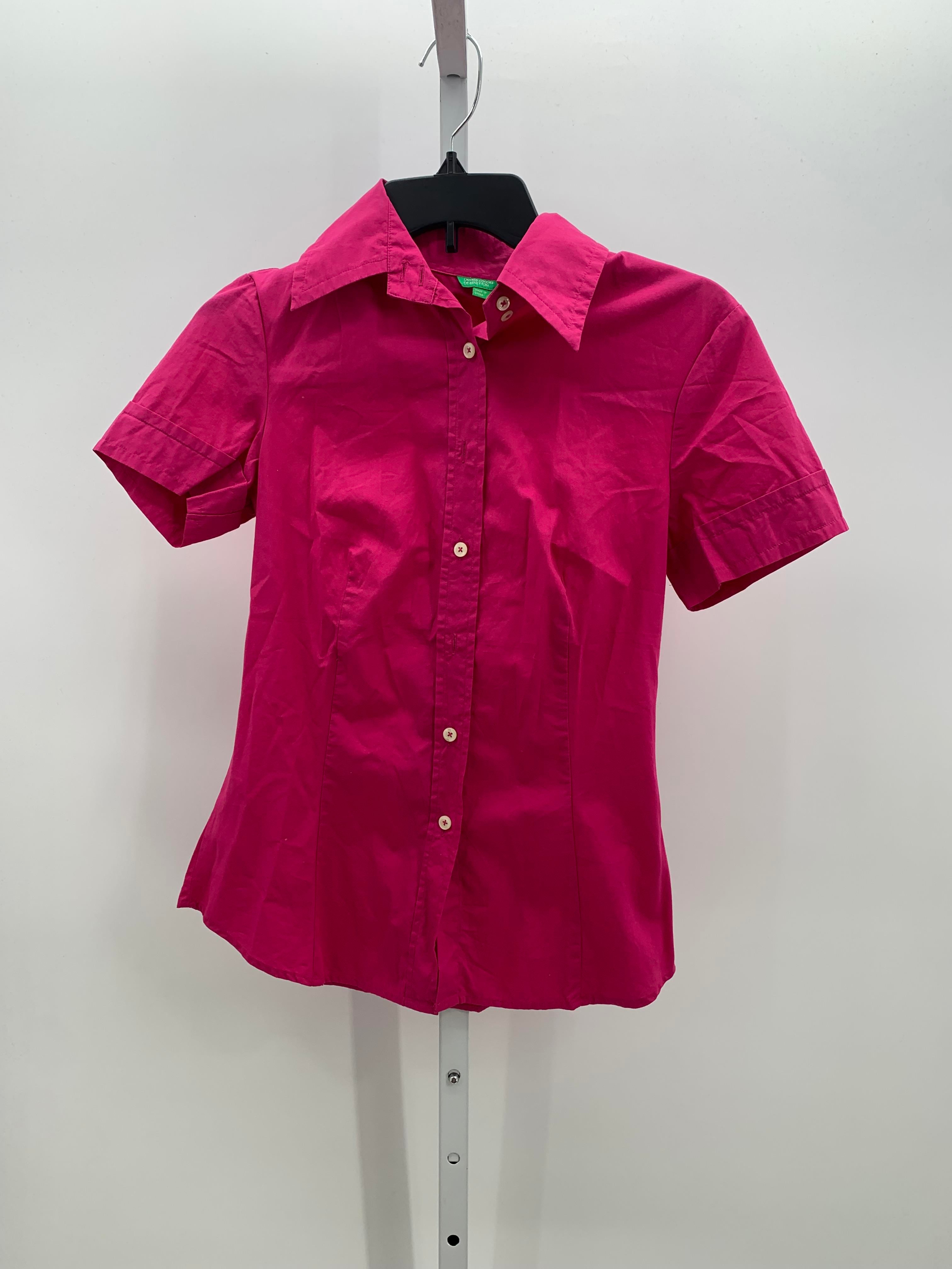 Size Small Misses Short Sleeve Shirt
