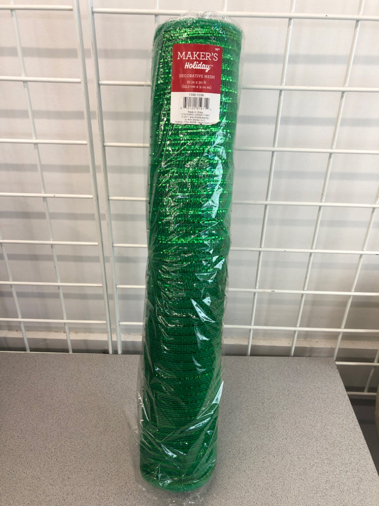 NIP GREEN DECORATIVE MESH.