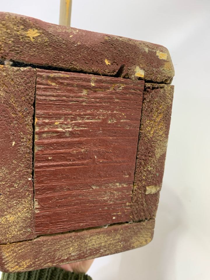 HANDMADE BIRDHOUSE DECOR W/GRAY ROOF & BERRIES.