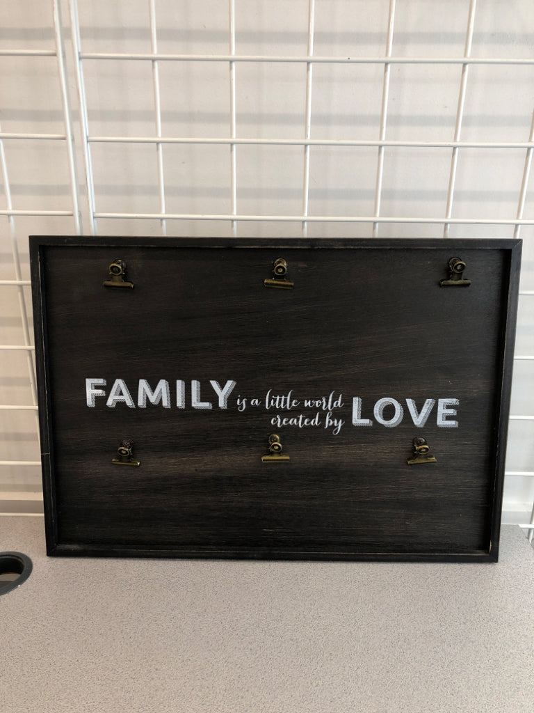 RUSTIC WOOD FAMILY PHOTO DISPLAY BOARD.