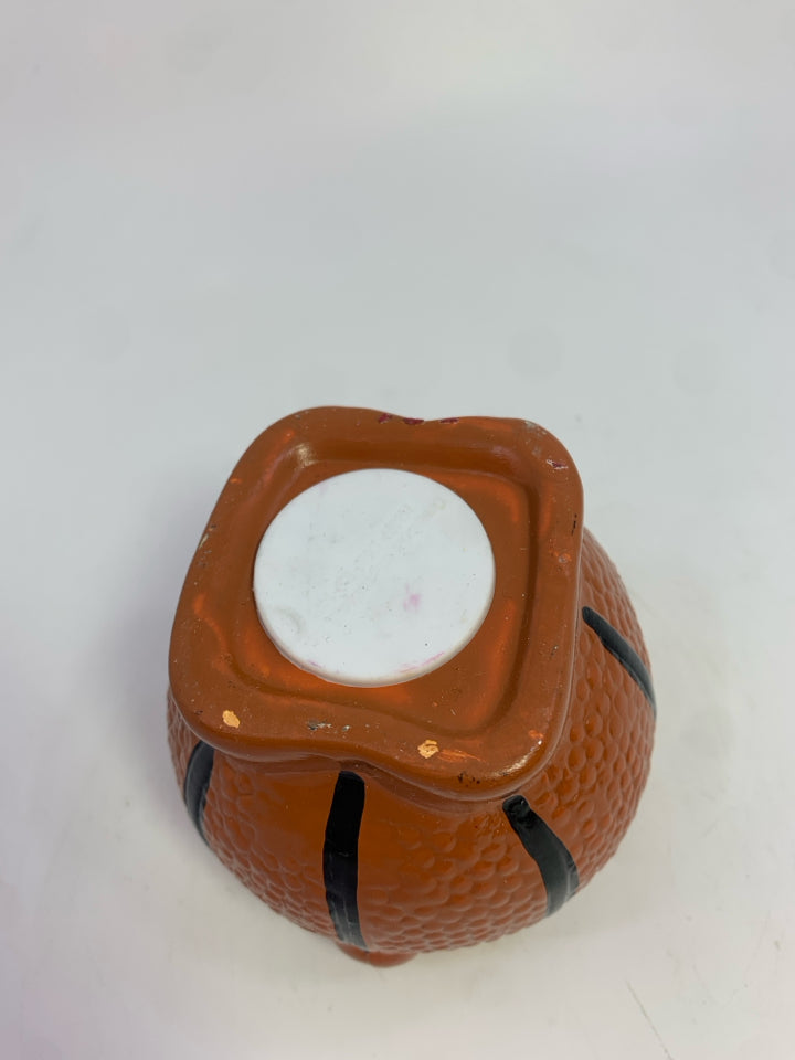 BASKETBALL CERAMIC PIGGY BANK.