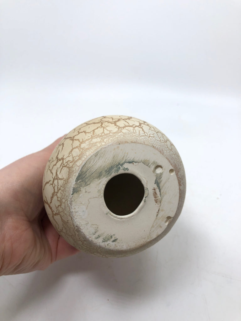 CERAMIC PEAR W/METAL STEM.
