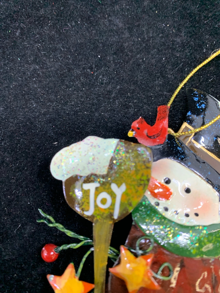 METAL SNOWMAN "JOY" ORNAMENT.