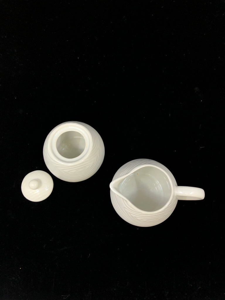TEMPTATIONS WHITE SWIRLY CREAMER AND SUGAR SET.