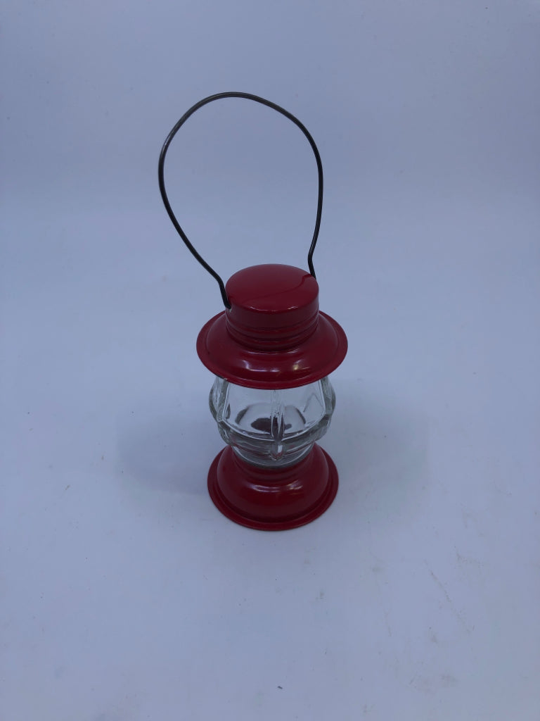 SMALL RED LANTERN ORNAMENT.