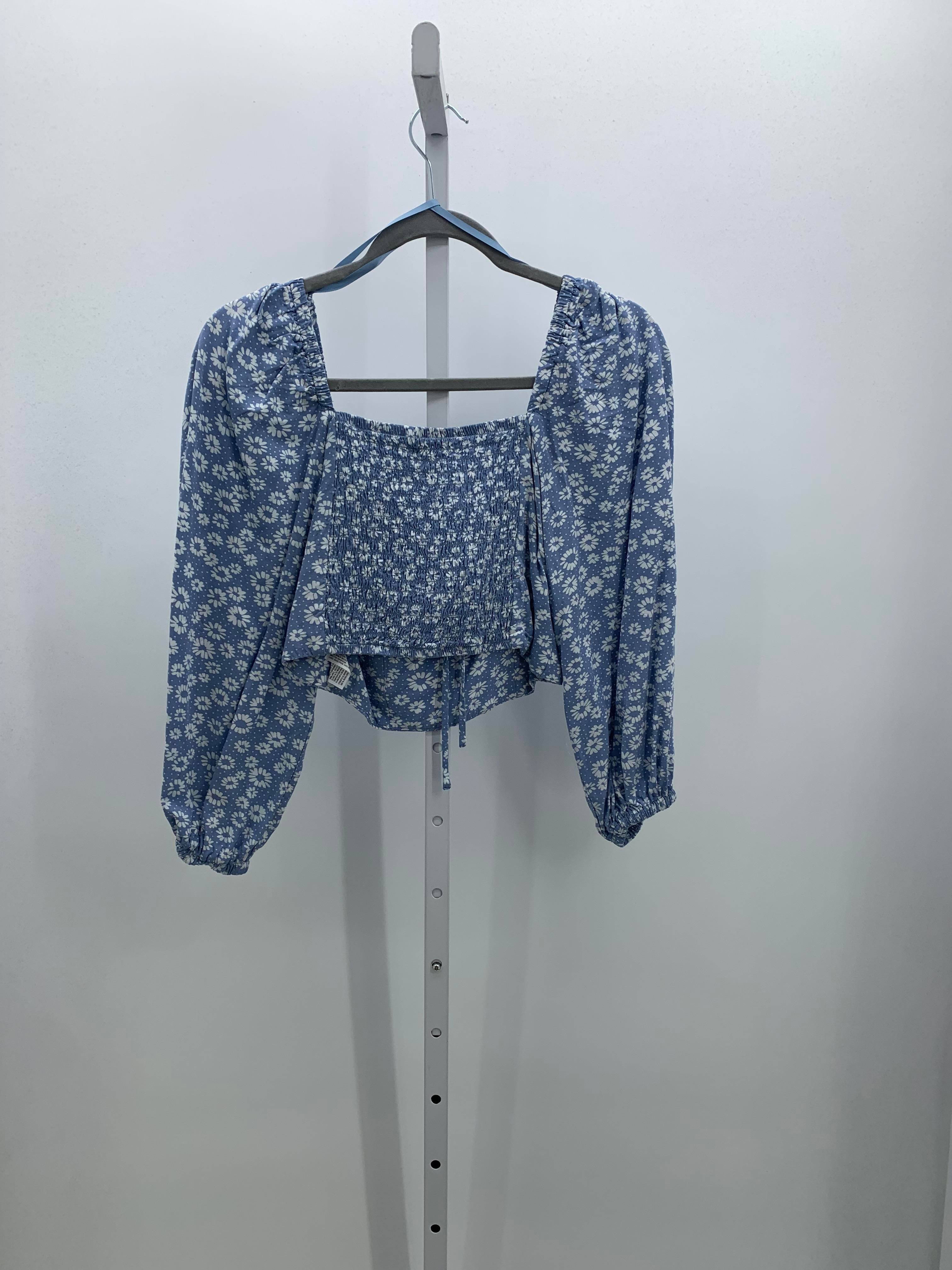 Wild Fable Size Small Juniors Long Sleeve Shirt