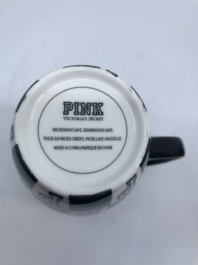 BLACK/WHITE CHECKERED PINK MUG.
