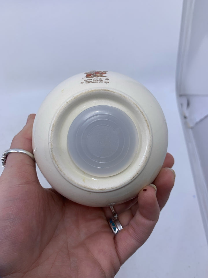 SMALL BUNNYKINS SPHERE IVORY COLORED VASE W/ BUNNIES TRYING TO WAKE UP FATHER FR