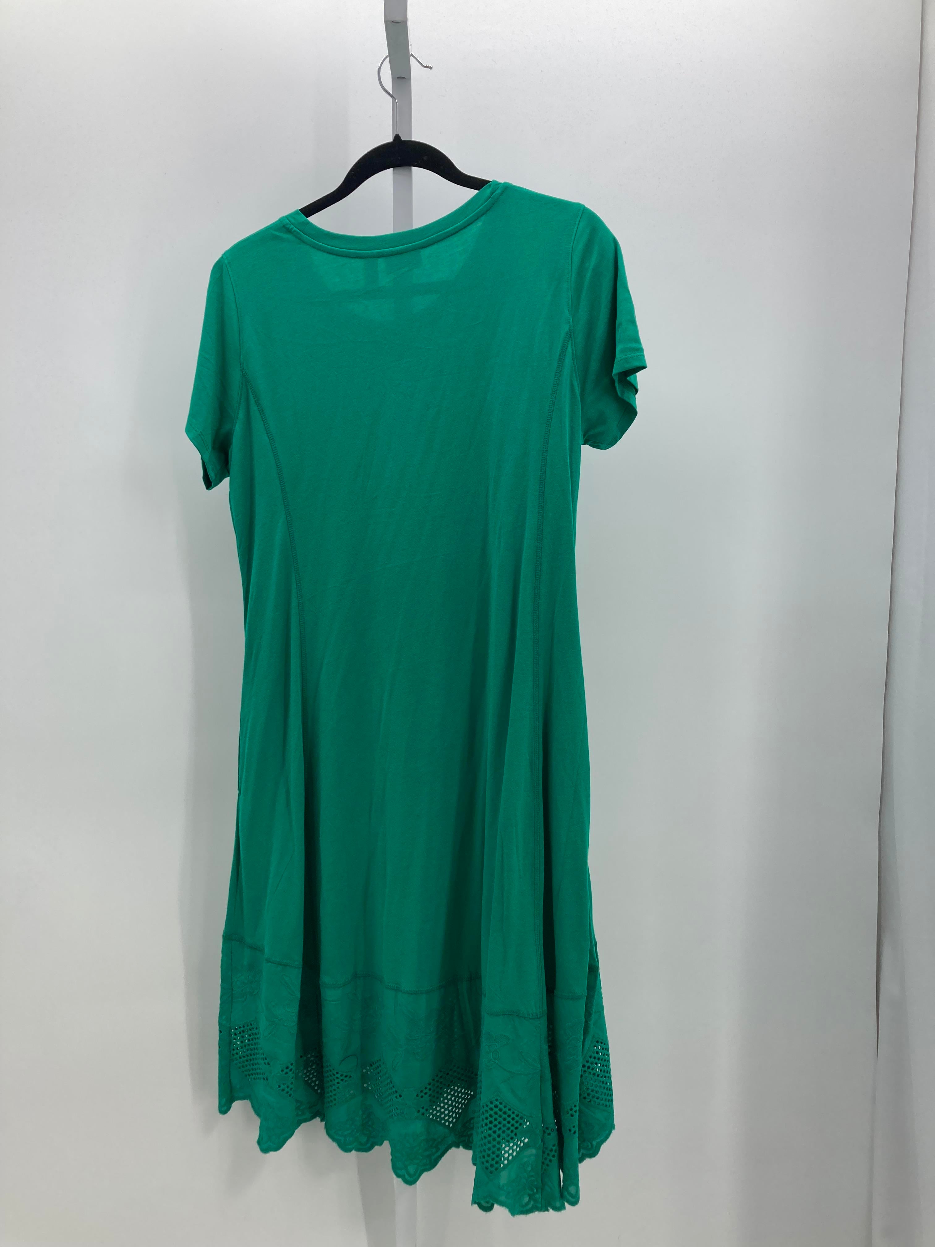 LOGO Size Medium Petite Petite Short Sleeve Dress