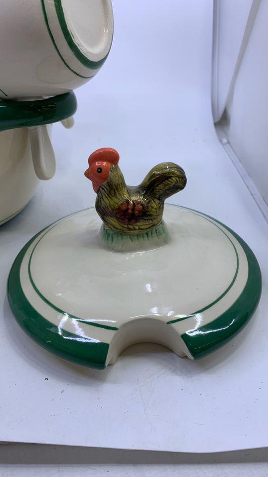 ROOSTER SOUP TUREEN W CUPS.