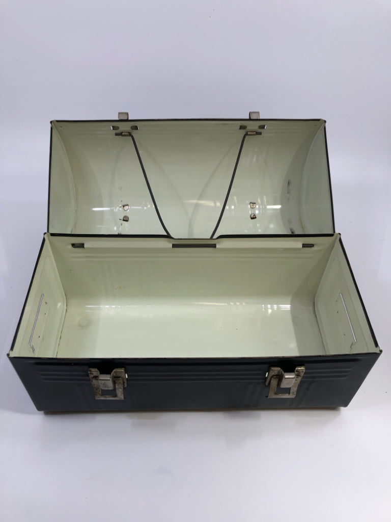 VTG BLACK METAL DOME BOX ALADDIN INDUSTRIES.