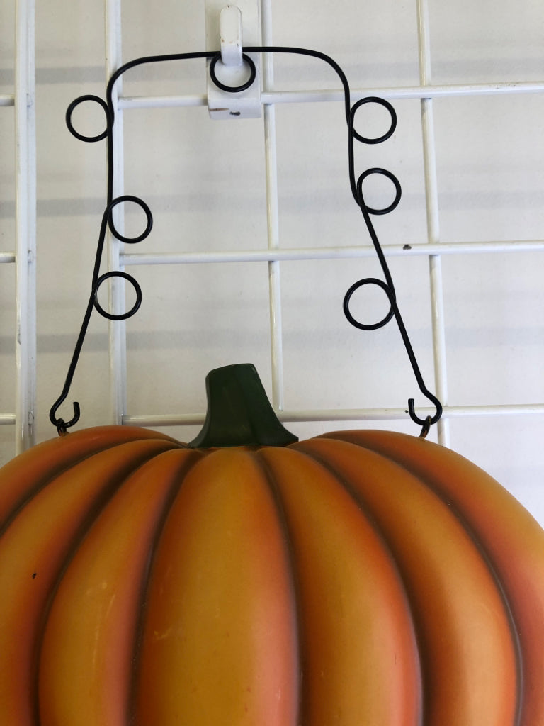 PUMPKIN WIND CHIME DECOR.