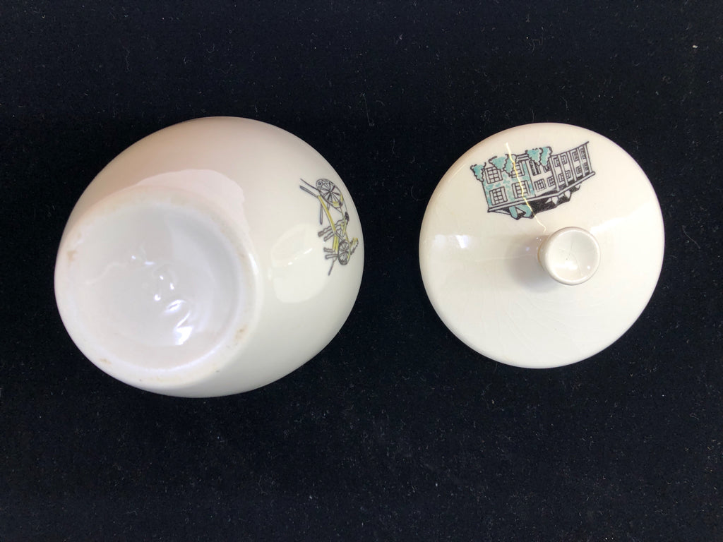 VTG CREAM CERAMIC SUGAR DISH W/LID.